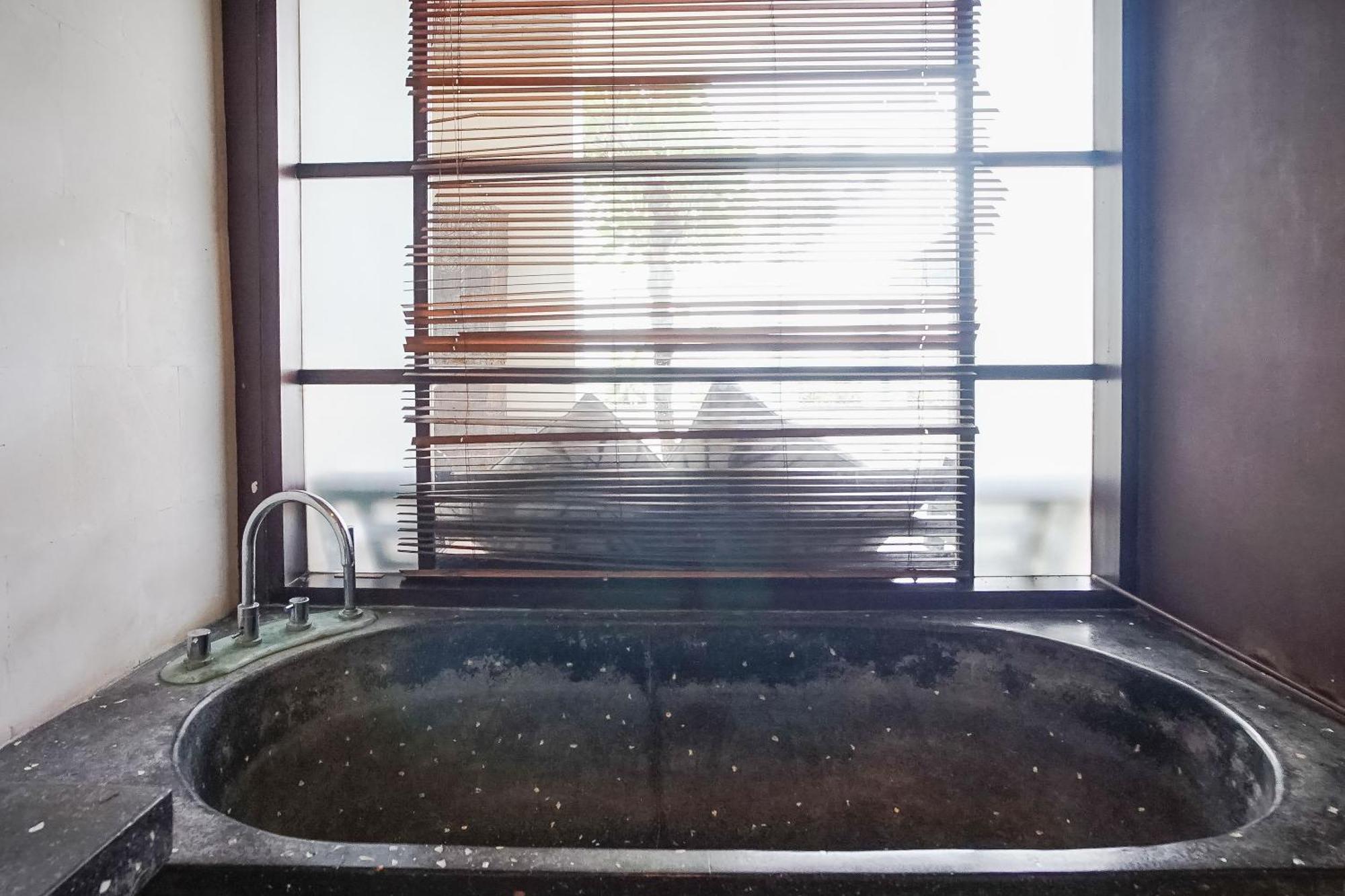Queen Rose Villa & Spa Jimbaran Zewnętrze zdjęcie